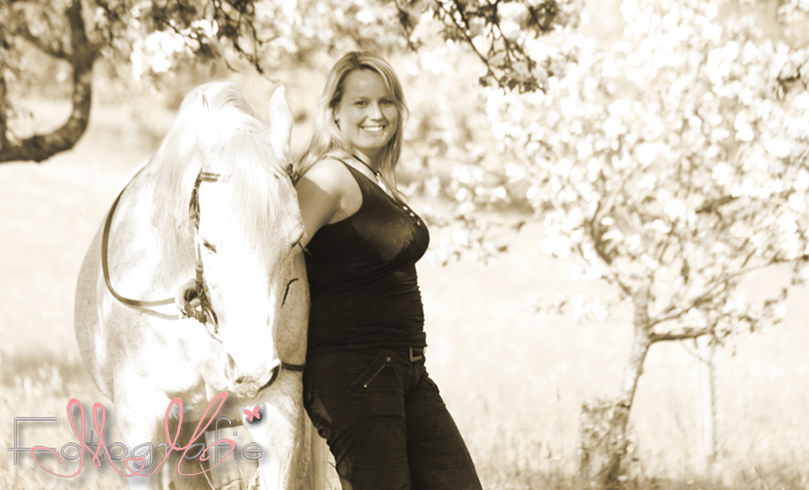 Mädchen und Pferd, Pferdefotografie Heilbronn, Pferdefotos, schöne Pferdefotos, schöne Pferdebilder, Pferdefotoshooting, Pferde, Fotos, Fotografie Marita HüttneEppingen, Sinsheim, Bretten, Marita Hüttner