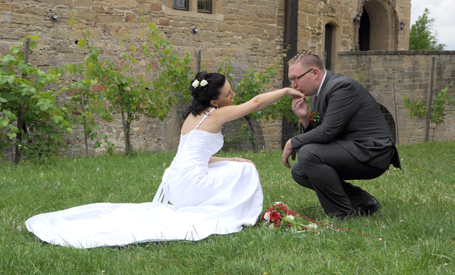 Hochzeit, Hochzeitsfotos, Hochzeitsbilder, Fotos Brautpaar, Braut, Bräutigam, professioneller Hochzeitsfotograf, schöne Fotos Hochzeit,  Fotografie Marita Hüttner, Eppingen, Heilbronn, Bretten, Sinsheim,  Bruchsal, Bretzfeld, Öhringen, Bietigheim, Mosbach, Neckarsulm,  Bad Friedrichshall, Neuenstadt, Bad Wimpfen, Ravensburg Sulzfeld, 