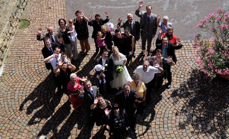 Gruppenfoto Hochzeit, Hochzeit, Hochzeitsfotos, Hochzeitsbilder, Fotos Brautpaar, Braut, Bräutigam, professioneller Hochzeitsfotograf, schöne Fotos Hochzeit,  Fotografie Marita Hüttner, Eppingen, Heilbronn, Bretten, Sinsheim,  Bruchsal, Bretzfeld, Öhringen, Bietigheim, Mosbach, Neckarsulm,  Bad Friedrichshall, Neuenstadt, Bad Wimpfen, Bönnigheim, Oberderdingen