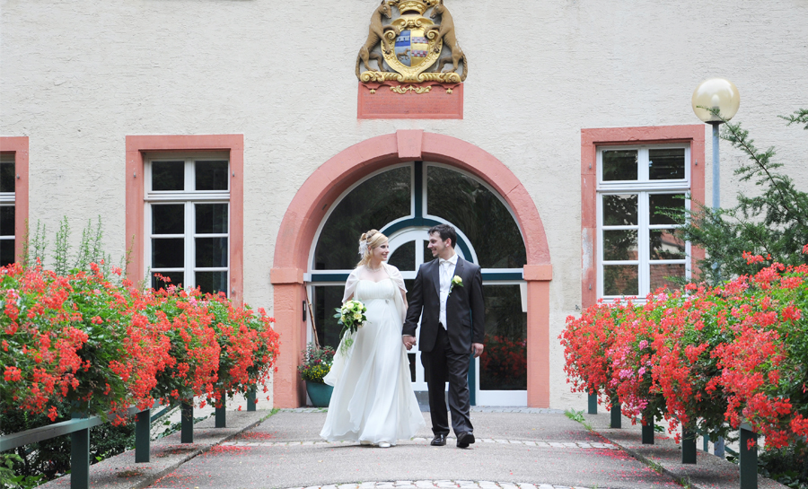 Hochzeitsfotografie in Flehingen am Schloß, Hochzeit, Hochzeitsfotos, Hochzeitsbilder, Fotos Brautpaar, Braut, Bräutigam, professioneller Hochzeitsfotograf, schöne Fotos Hochzeit,  Fotografie Marita Hüttner, Eppingen, Heilbronn, Bretten, Sinsheim,  Bruchsal, Bretzfeld, Öhringen, Bietigheim, Mosbach, Neckarsulm,  Bad Friedrichshall, Neuenstadt, Bad Wimpfen, Bönnigheim