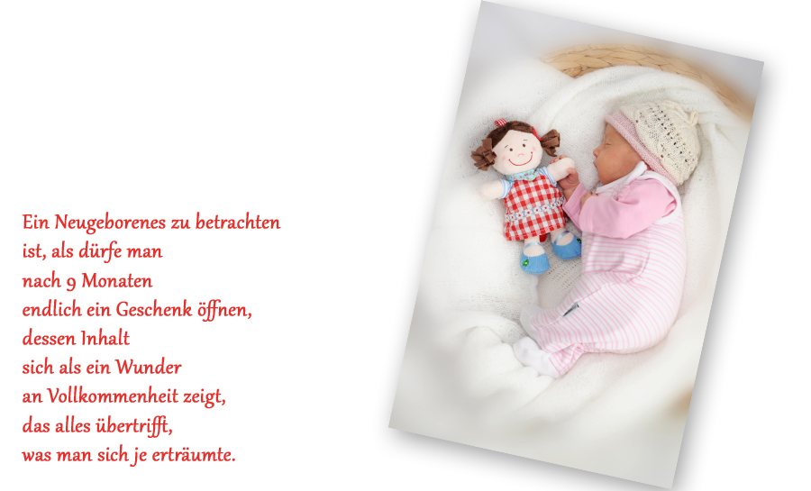 kleines neugeborenes Baby - schöne Fotos