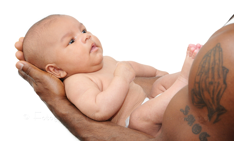 Papa mit seinem Baby