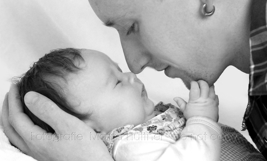 Papa mit Baby
