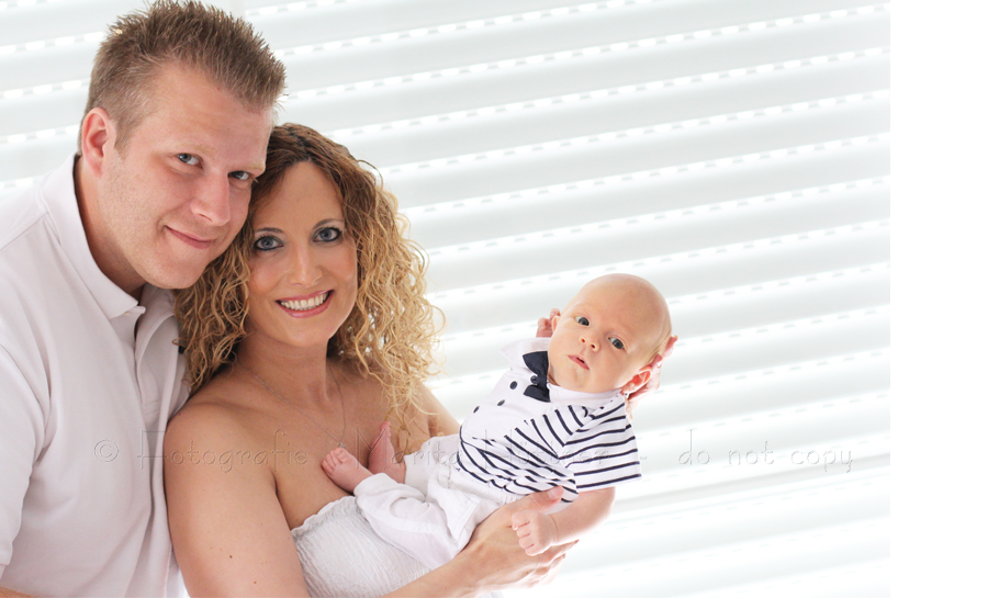 Baby, Neugeborenes, Babyfotografie Heilbronn, Babybilder, Babyfotoshooting,  Babyfotos, Fotoshooting  Fotografin Marita Hüttner, Sinsheim, Eppingen, Kraichtal, Bretten, Bruchsal, Bretzfeld,  Heilbronn, Brackenheim, Bönnigheim, Öhringen, Neuenstadt,  Neckarsulm, Mosbach, Bad Friedrichshall, Bad Wimpfen, Bad Rappenau, 