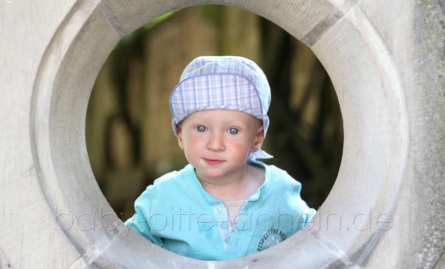 Kinder, Kinderfotograf, Kinderfotos, schöne Babyfotos, Kinderfotos zuhause, Babyfotografin, Babyfotoshooting, Shooting Kinder und Familie, Fotografie Marita Hüttner, Sinsheim, Mosbach, Bietigheim, Ilsfeld, Lauffen, Eppingen, Kraichtal, Bretten, Bruchsal, Bretzfeld, Brackenheim, Bönnigheim, Öhringen, Neuenstadt, Neckarsulm, Neudenau, Bad Friedrichshall, Bad Wimpfen, Bad Rappenau, 