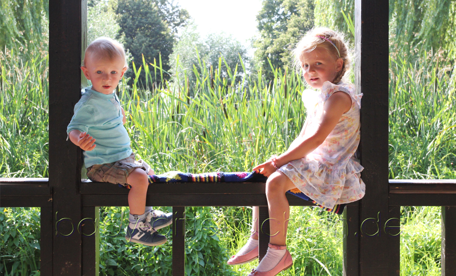 Outdoorshooting, Kinder, Kinderfotograf, Kinderfotos, schöne Babyfotos, Kinderfotos zuhause, Babyfotografin, Babyfotoshooting, Shooting Kinder und Familie, Fotografie Marita Hüttner, Sinsheim, Mosbach, Bietigheim, Ilsfeld, Lauffen, Eppingen, Kraichtal, Bretten, Bruchsal, Bretzfeld, Brackenheim, Bönnigheim, Öhringen, Neuenstadt, Neckarsulm, Neudenau, Bad Friedrichshall, Bad Wimpfen, Bad Rappenau, 