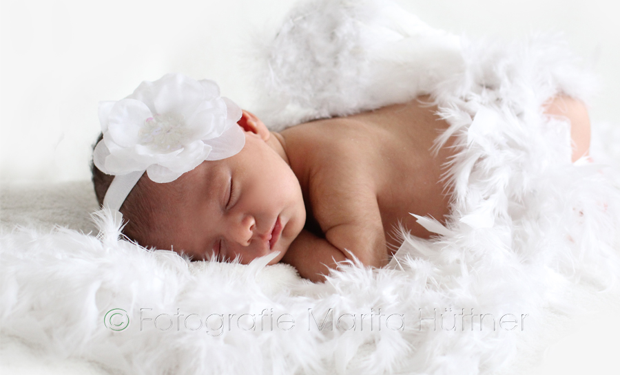 Babyfotografie Oberderdingen, Babyfotograf, Babybilder, schöne Babyfotos, Babyfotos zuhause, Babyfotografin, Babyfotoshooting, Marita Hüttner, Babyfotografie Heilbronn,  Sinsheim, Mosbach, Bietigheim, Ilsfeld, Lauffen, Eppingen, Kraichtal, Bretten, Bruchsal, Bretzfeld, Brackenheim, Bönnigheim, Öhringen, Neuenstadt, Neckarsulm, Neudenau, Bad Friedrichshall, Bad Wimpfen, Bad Rappenau, 