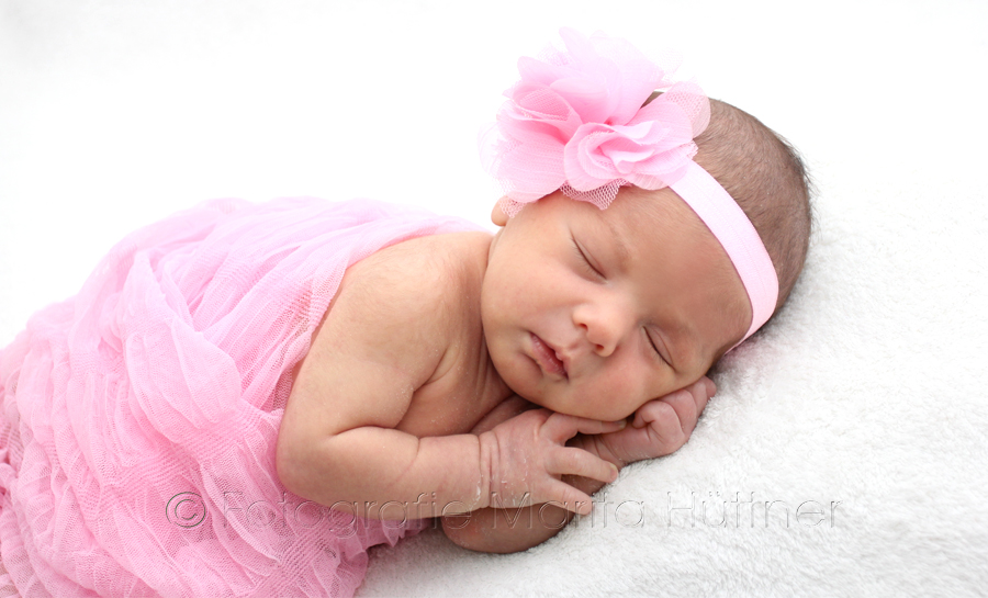 Neugeborenes, Baby, Fotoshooting Neugeborenes zuhause, Fotoshooting Baby zuhause, Babyfotograf, Babybilder, schöne Babyfotos, Babyfotos zuhause, Babyfotografin, Babyfotoshooting, Marita Hüttner, Babyfotografie Heilbronn, Sinsheim, Mosbach, Bietigheim, Ilsfeld, Lauffen, Eppingen, Kraichtal, Bretten, Bruchsal, Bretzfeld, Brackenheim, Bönnigheim, Öhringen, Neuenstadt, Neckarsulm, Neudenau, Bad Friedrichshall, Bad Wimpfen, Bad Rappenau, 
