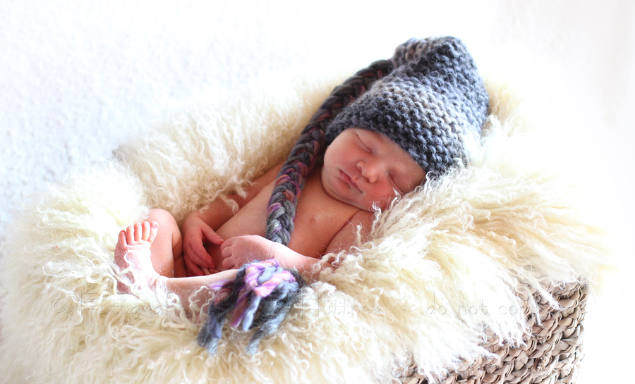 Baby neugeboren, Babyfotografie Heilbronn, Kinder, Kinderfotograf, Kinderfotos, schöne Babyfotos, Kinderfotos zuhause, Babyfotografin, Babyfotoshooting, Shooting Kinder und Familie, Fotografie Marita Hüttner, Sinsheim, Mosbach, Bietigheim, Ilsfeld, Lauffen, Eppingen, Kraichtal, Bretten, Bruchsal, Bretzfeld, Brackenheim, Bönnigheim, Öhringen, Neuenstadt, Neckarsulm, Neudenau, Bad Friedrichshall, Bad Wimpfen, Bad Rappenau, 