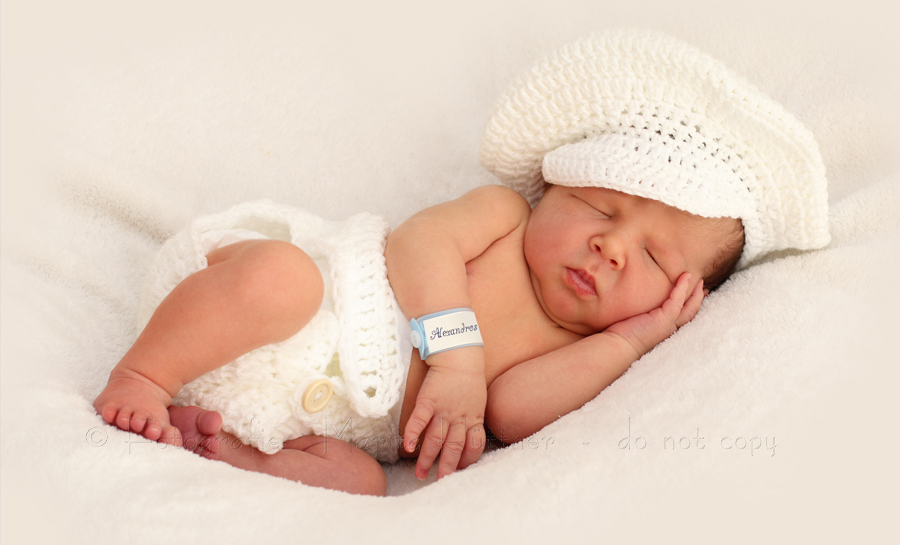 professionelle Babyfotos, Baby, Neugeborenes, Babyshooting, Shooting neugeborenes, Shooting zuhause, Babyfotos, Neugeborenenfotos, mobile Fotografin Marita Hüttner, Outdoorshooting, Kinderbilder zuhause, Kindershooting zuhause, Eppingen, Bretten, Bruchsal, Bretzfeld, Sinsheim, Mosbach, Heilbronn, Leingarten, Schwaigern, Ilsfeld, Lauffen, Kraichtal, Oberderdingen