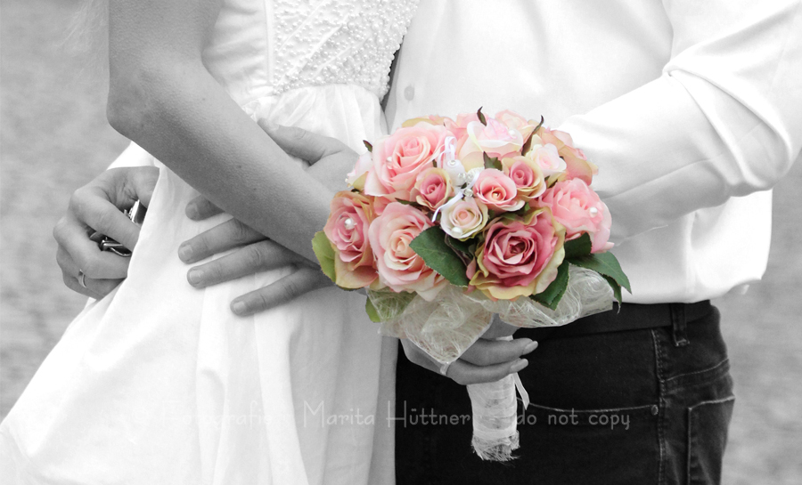 Hochzeit, Fotos Brautpaar, Braut, Bräutigam, professioneller Hochzeitsfotograf, Hochzeitsfotos, Hochzeitsbilder, schöne Fotos Hochzeit, Fotografie Marita Hüttner, Eppingen, Heilbronn, Bretten, Sinsheim, Bruchsal, Bretzfeld, Öhringen, Bietigheim, Mosbach, Neckarsulm, Bad Friedrichshall, Neuenstadt, Bad Wimpfen, Ludwigsburg