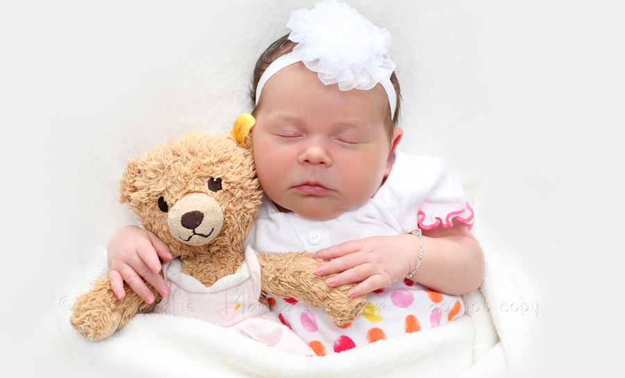 Babyfotos, professioneller Babyfotograf, Babyshooting, Shooting neugeborenes, Shooting zuhause, Neugeborenenfotos, mobile Fotografin Marita Hüttner, Outdoorshooting, Kinderbilder zuhause, Kindershooting zuhause, Eppingen, Bretten, Bruchsal, Bretzfeld, Sinsheim, Mosbach, Heilbronn, Leingarten, Schwaigern, Ilsfeld, Lauffen, Kraichtal, Oberderdingen