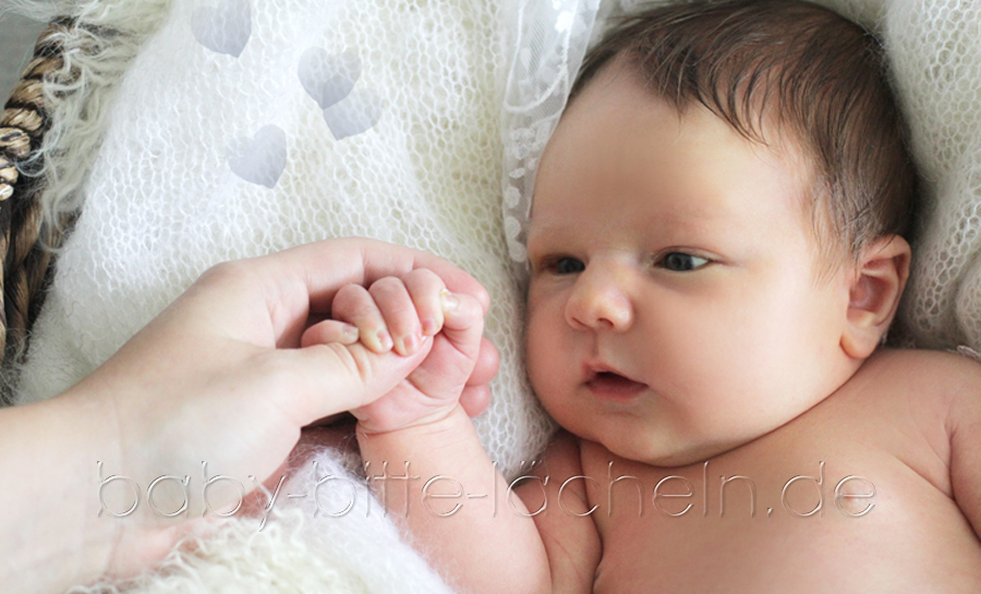 Shooting Neugeborenes, kleines Baby, schöne Babyfotos, professionelle Fotografin schwanger und Baby, Baby, Babyfotograf, Neugeboren, Kinder, Familie, Öhringen, Bretzfeld, Bretten, Babyfotografie Heilbronn, Eppingen, Sinsheim, Mosbach, Bruchsal, Marita Hüttner Fotografie