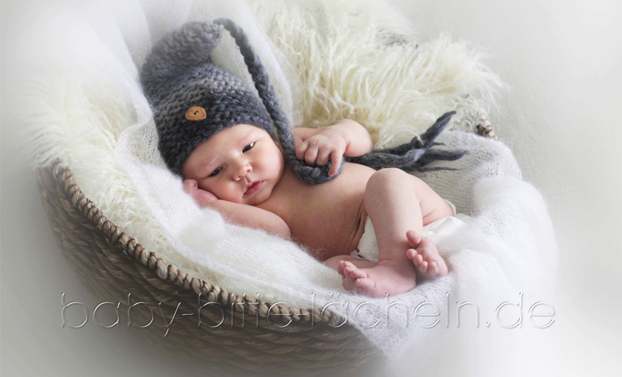 Neugeborenenfotografie, kleines Baby, schöne Babyfotos, professionelle Fotografin schwanger und Baby, Baby, Babyfotograf, Neugeboren, Kinder, Familie, Öhringen, Bretzfeld, Bretten, Babyfotografie Heilbronn, Eppingen, Sinsheim, Mosbach, Bruchsal, Marita Hüttner Fotografie