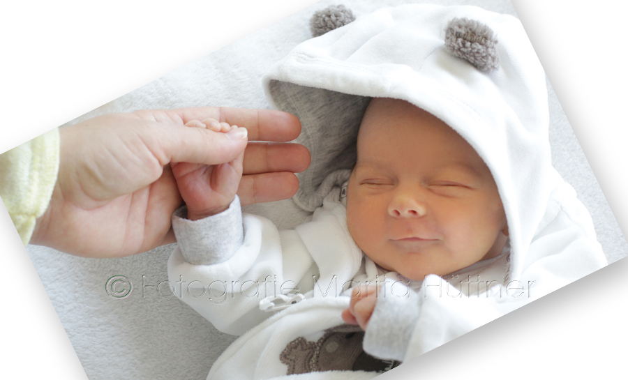 Shooting Neugeborenes, Fotograf Neugeborene, Babyfotograf, Babybilder, schöne Babyfotos,  Babyfotos zuhause, Babyfotografin, Babyfotoshooting, Marita Hüttner, Sinsheim, Babyfotografie Heilbronn, Mosbach,  Bietigheim, Ilsfeld, Lauffen, Eppingen, Kraichtal, Bretten, Bruchsal, Bretzfeld, Brackenheim, Bönnigheim,  Öhringen, Neuenstadt, Neckarsulm, Neudenau, Bad Friedrichshall, Bad Wimpfen, Bad Rappenau, 