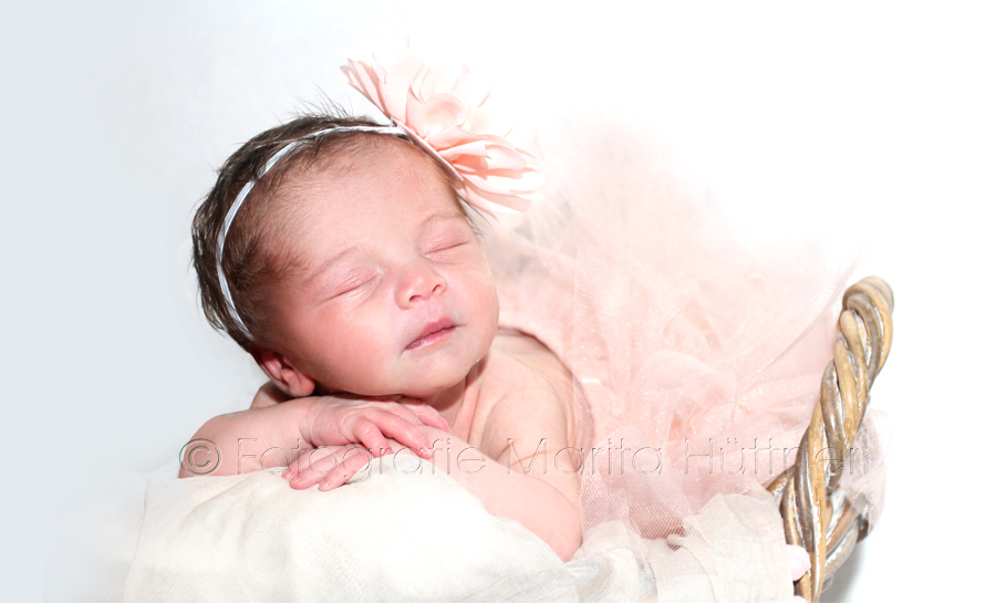 Fotoshooting Baby,  Fotoshooting Neugeborenes, Fotoshooting Kinder, Fotoshooting Familie,  Eppingen, Babyfotografie Heilbronn, Bretten, Bretzfeld,  Bad Wimpfen, Bad Rappenau, Bad Friedrichshall, Angelbachtal,  Brackenheim, Waghäusel, Kraichtal,  Bruchsal, Sinsheim, Mosbach, Neuenstadt, Neckarsulm, Neudenau