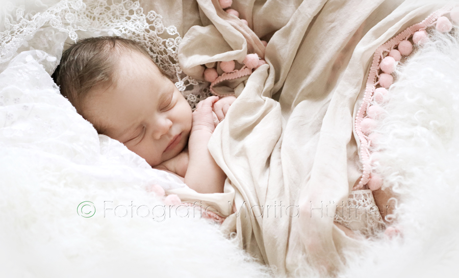 mobiler Fotograf Neugeborene,   Baby,  Kinder, Familie, Fotografin Eppingen, Babyfotografie Heilbronn, Bretten, Bretzfeld, Bad Wimpfen,  Bad Rappenau, Bad Friedrichshall, Angelbachtal, Brackenheim,  Waghäusel, Kraichtal, Bruchsal,  Sinsheim, Mosbach, Neuenstadt, Neckarsulm, Neudenau, 
