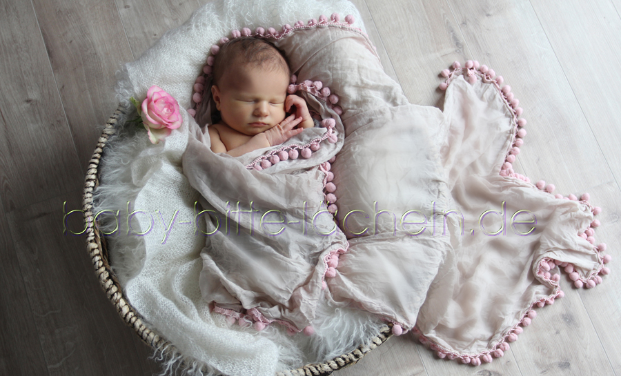 Newbornfotograf Sinsheim, newborn Fotos, Newbornfotografie Sinsheim, Babyfotografie Sinsheim, Babyfotograf Heilbronn, 