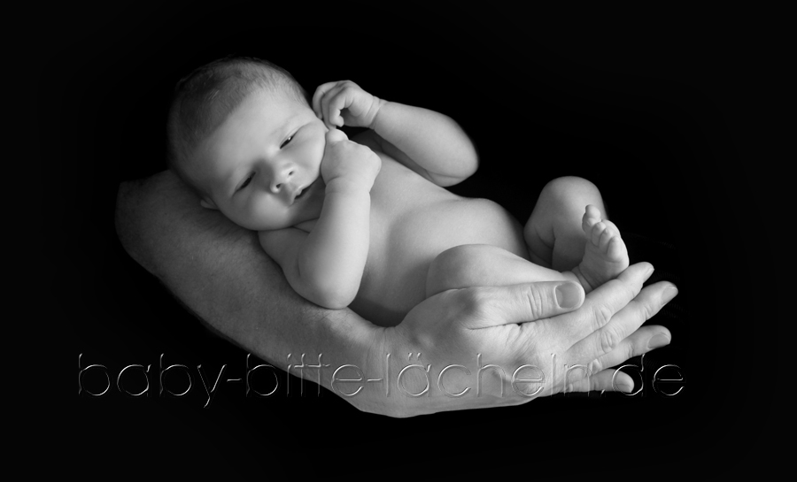 Neugeborenen Fotografie, Baby neugeboren Bilder, Fotoshooting Baby, Fotografie Marita Hüttner, Babyfotograf Heilbronn, Eppingen, Bad Rappenau, Neckarsulm, Mosbach, Bruchsal