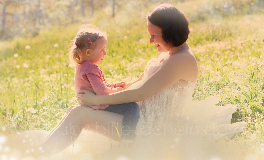 Schwangerschaftsfotos, Fotos schwanger, Bilder schwanger, Fotograf für Schwangere, Bad Rappenau, Bad Wimpfen, Neuenstadt, Neckarsulm, Heilbronn, Marita Hüttner Eppingen,